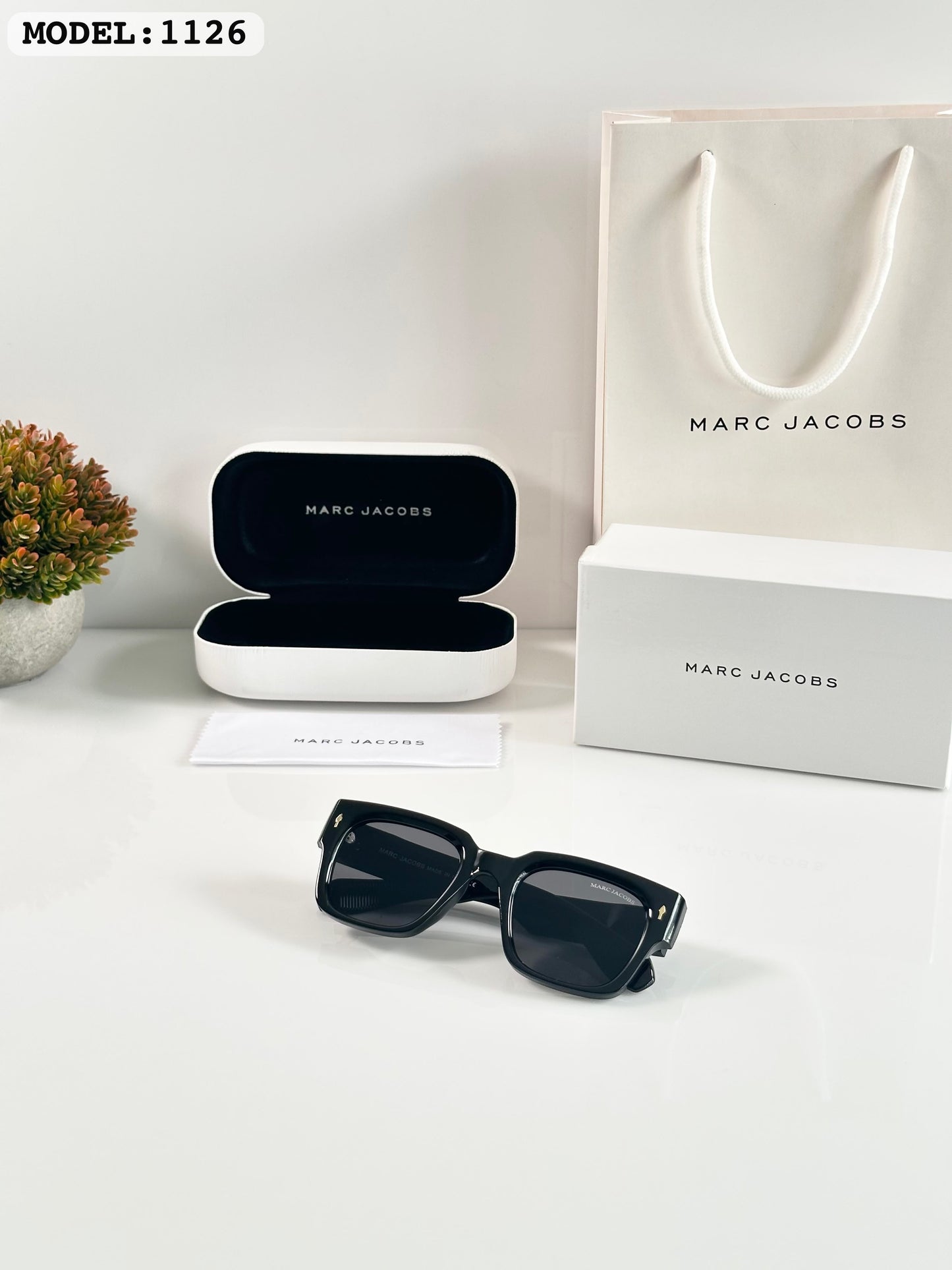 MARC JACOBS SHINE BLACK SUNGLASSES